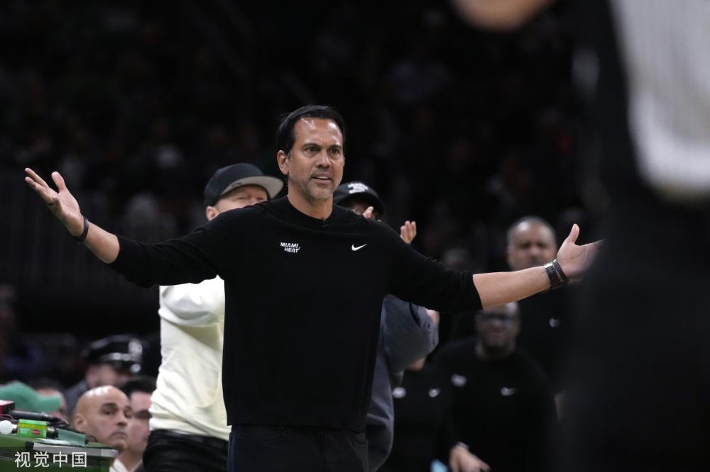 势和战术执 势和战术执