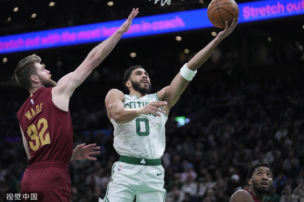 他依然是一 他依然是一